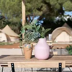Glamping La Mimosa Conil Κάμπινγκ *
